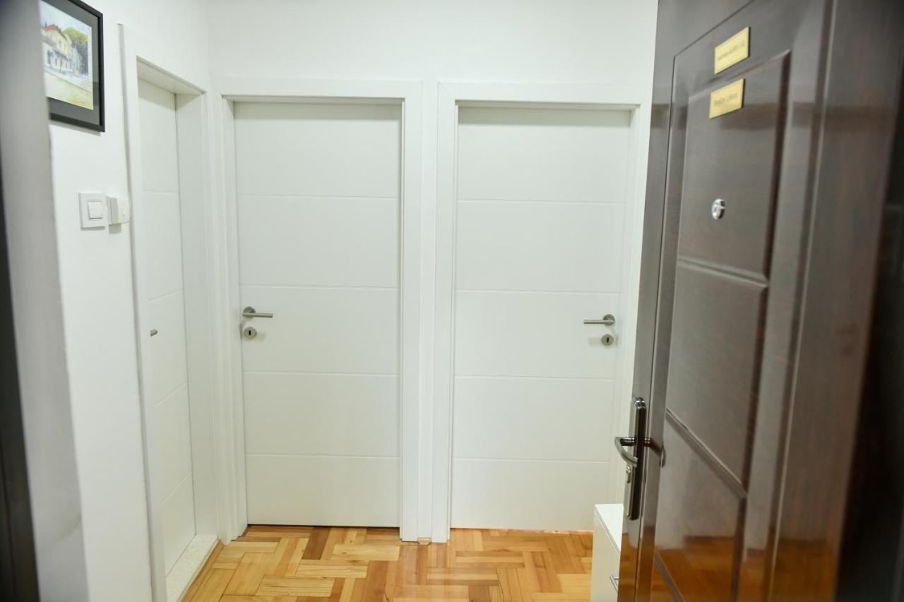Agape C-52 Apartment Требине Екстериор снимка