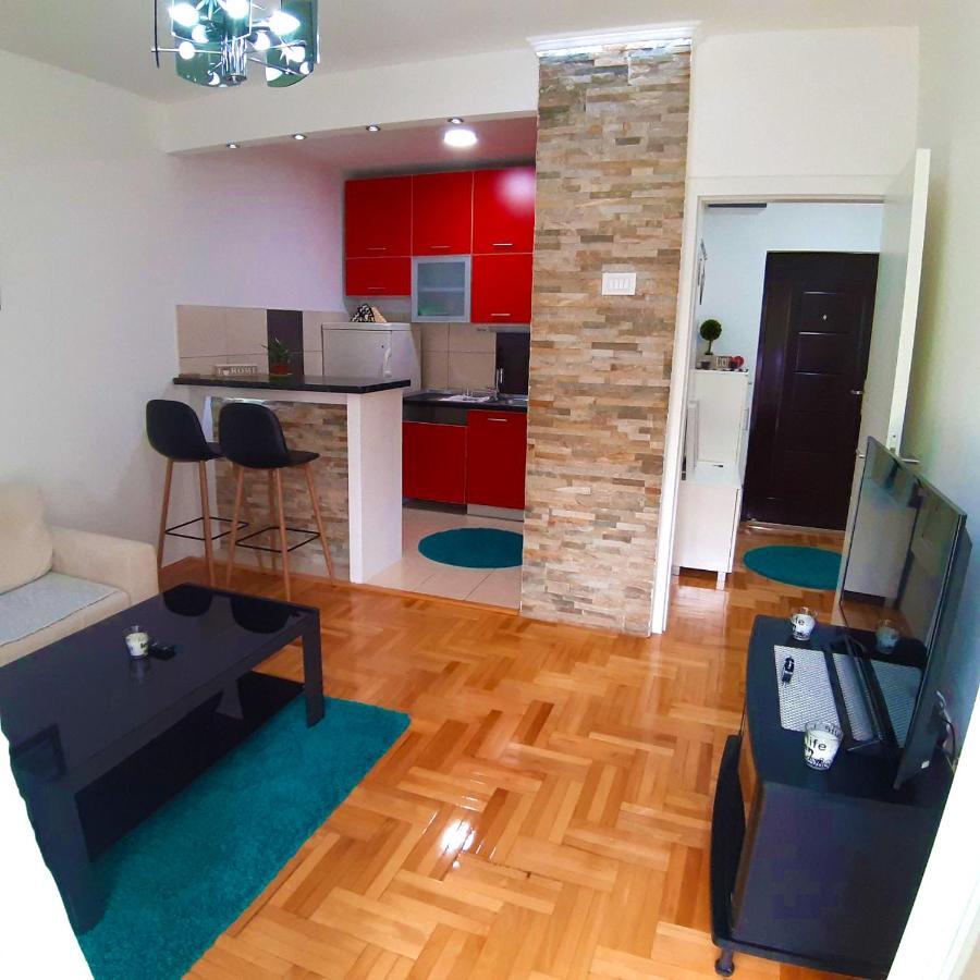 Agape C-52 Apartment Требине Екстериор снимка