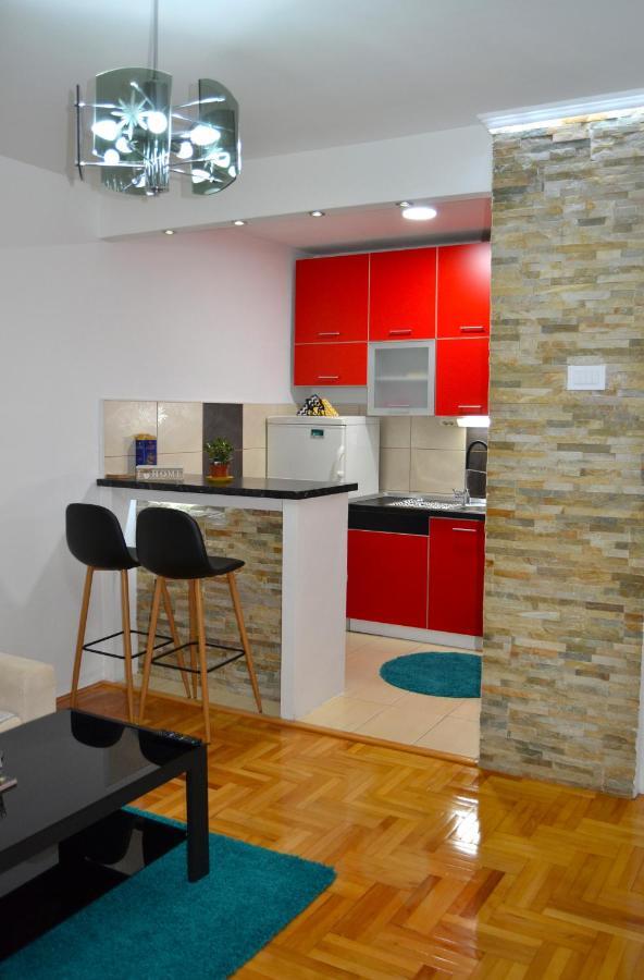 Agape C-52 Apartment Требине Екстериор снимка